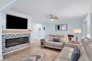 1686 Calle Bonita, Pensacola Beach, FL 32561 - Photo 5