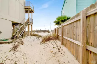 1686 Calle Bonita, Pensacola Beach, FL 32561 - Photo 37