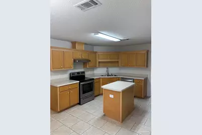 5687 Sweetbirch Ln, Milton, FL 32583 - Photo 3