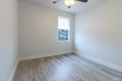 1733 Sound Haven Ct, Navarre, FL 32566 - Photo 19