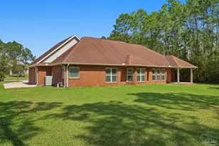 7151 Reef St, Navarre, FL 32566 - Photo 3