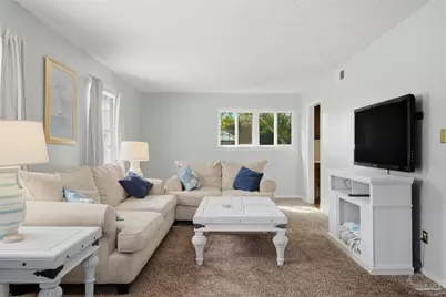 1253 Redwood Ln, Gulf Breeze, FL 32563 - Photo 9