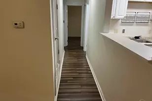 7870 Castlegate Dr, Pensacola, FL 32534 - Photo 9