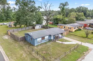 7870 Castlegate Dr, Pensacola, FL 32534 - Photo 3