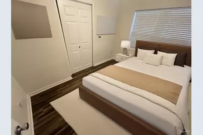 7870 Castlegate Dr, Pensacola, FL 32534 - Photo 11