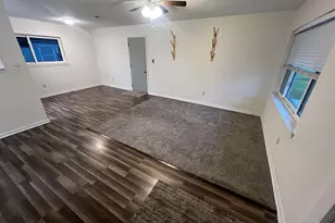 7870 Castlegate Dr, Pensacola, FL 32534 - Photo 7