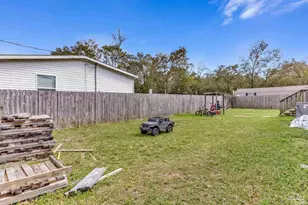 5144 Pauline St, Milton, FL 32583 - Photo 11