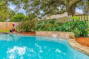 5357 Galberry Ln, Gulf Breeze, FL 32563 - Photo 1