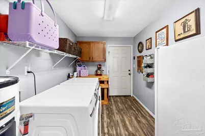 2712 Summertree Ln, Gulf Breeze, FL 32563 - Photo 17