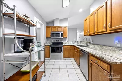 2712 Summertree Ln, Gulf Breeze, FL 32563 - Photo 15