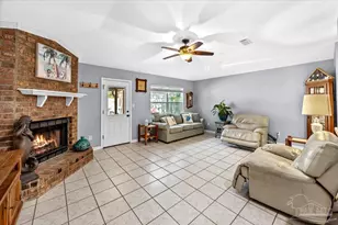 2712 Summertree Ln, Gulf Breeze, FL 32563 - Photo 11