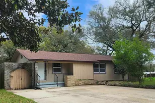 540 N 68th St, Pensacola, FL 32506 - Photo 1