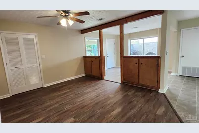 540 N 68th St, Pensacola, FL 32506 - Photo 7