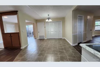 540 N 68th St, Pensacola, FL 32506 - Photo 11