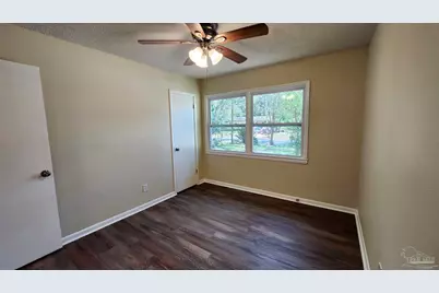 540 N 68th St, Pensacola, FL 32506 - Photo 23