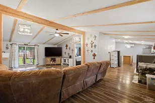 4342 Lindsey Ln, Pace, FL 32571 - Photo 7