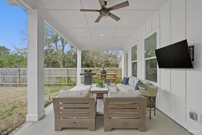 908 E Yonge St, Pensacola, FL 32503 - Photo 17