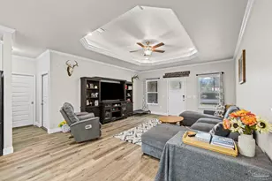 922 E Edney Ave, Crestview, FL 32539 - Photo 9