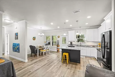 922 E Edney Ave, Crestview, FL 32539 - Photo 13