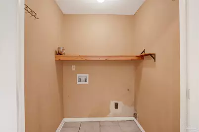 1024 Oak View Dr, Pensacola, FL 32506 - Photo 13