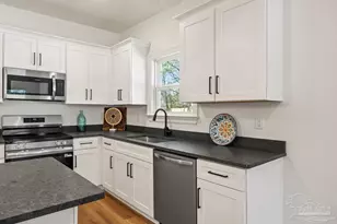 7561 Weaver Dr, Pensacola, FL 32534 - Photo 13