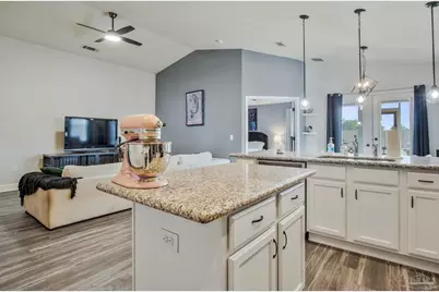 6340 Arbor Ln, Gulf Breeze, FL 32563 - Photo 7