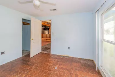 215 Hermey Ave, Pensacola, FL 32507 - Photo 9