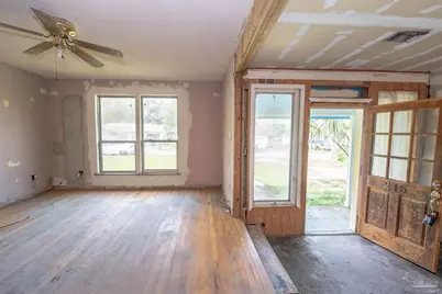 215 Hermey Ave, Pensacola, FL 32507 - Photo 7