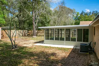 6514 Oakcrest Rd, Milton, FL 32570 - Photo 17