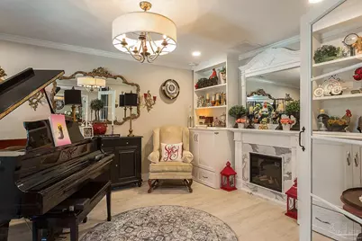 5485 Soundside Dr, Gulf Breeze, FL 32563 - Photo 9