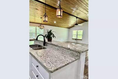 2943 N 13th Ave, Milton, FL 32583 - Photo 7