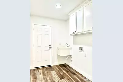 2943 N 13th Ave, Milton, FL 32583 - Photo 13