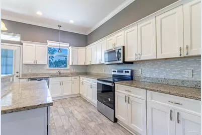 8283 Calle Mio, Navarre, FL 32566 - Photo 11