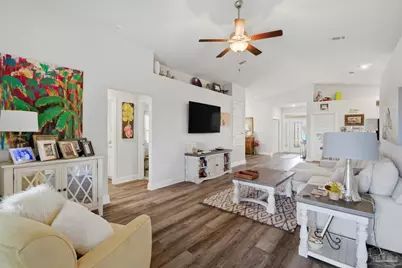 142 Ridgeway Cir, Crestview, FL 32536 - Photo 9