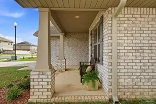 142 Ridgeway Cir, Crestview, FL 32536 - Photo 5