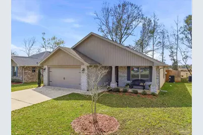 142 Ridgeway Cir, Crestview, FL 32536 - Photo 1