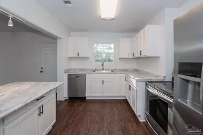 132 Elm St, Pensacola, FL 32506 - Photo 9