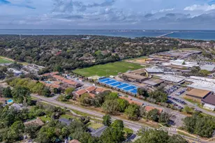 1200 Shoreline Dr, Gulf Breeze, FL 32561 - Photo 47