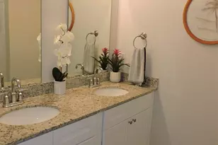 7170 Village Ln, Pensacola, FL 32504 - Photo 15