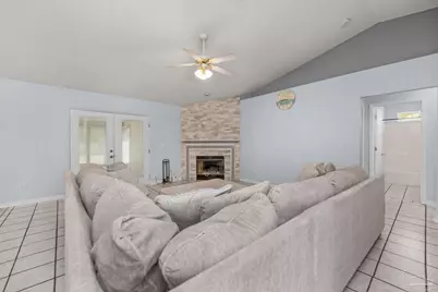 2706 Riverside Landing Dr, Navarre, FL 32566 - Photo 5