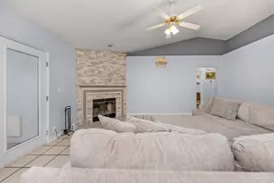 2706 Riverside Landing Dr, Navarre, FL 32566 - Photo 3