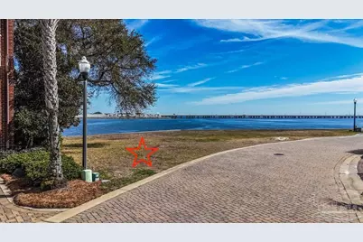 16 Wharf Ave, Pensacola, FL 32502 - Photo 9