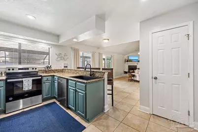 8 Arapaho Dr, Pensacola, FL 32507 - Photo 5