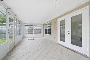 1613 Governor's Dr, Pensacola, FL 32514 - Photo 23