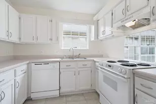 1613 Governor's Dr, Pensacola, FL 32514 - Photo 7