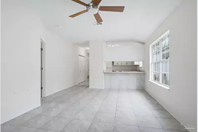 1613 Governors Dr, Pensacola, FL 32514 - Photo 3