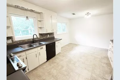 5980 Pursley Ave, Pensacola, FL 32526 - Photo 7