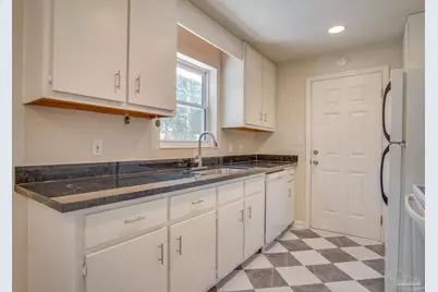 4977 Springhill Dr, Pensacola, FL 32503 - Photo 11