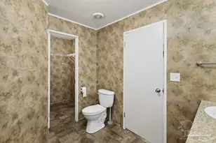 2508 Thomas McCall Ln, McDavid, FL 32568 - Photo 17