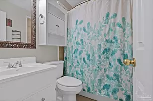 1301 Redwood Ln, Gulf Breeze, FL 32563 - Photo 13